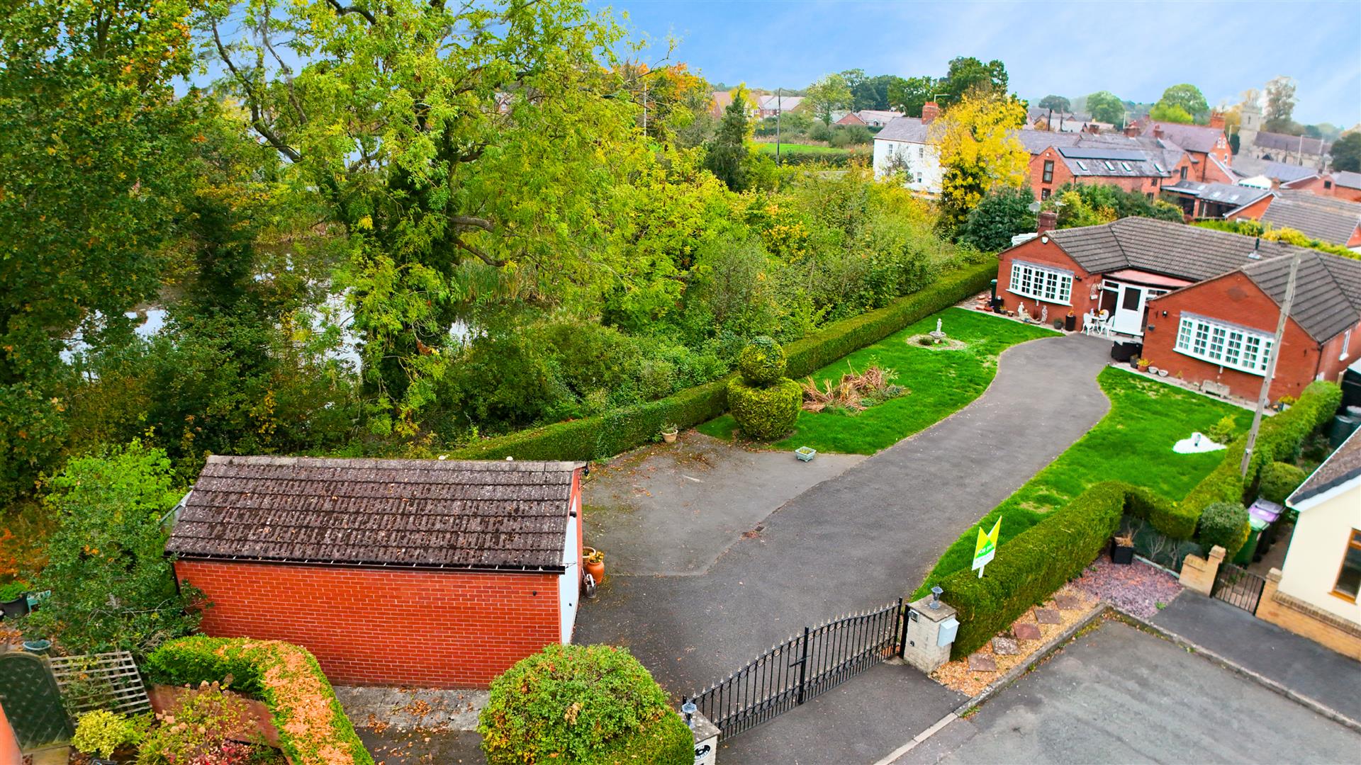 The Brambles 10 Pool Drive, Shrewsbury, SY4 4BQ For Sale The Brambles 10 Pool Drive, Shrewsbury, SY4 4BQ For Sale